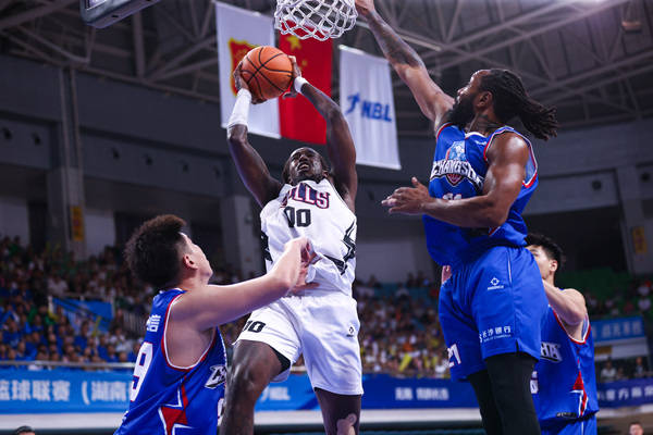 NBL总决赛G1：克罗斯21分 香港金牛1-0长沙勇胜