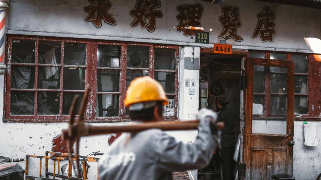 城市打工人,花十几万回村给父母补缴社保