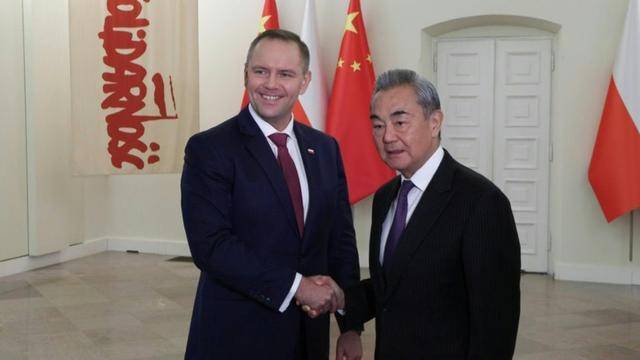 波兰承诺：确保中欧班列畅通！勒索中国一石三鸟，我们如何破局？