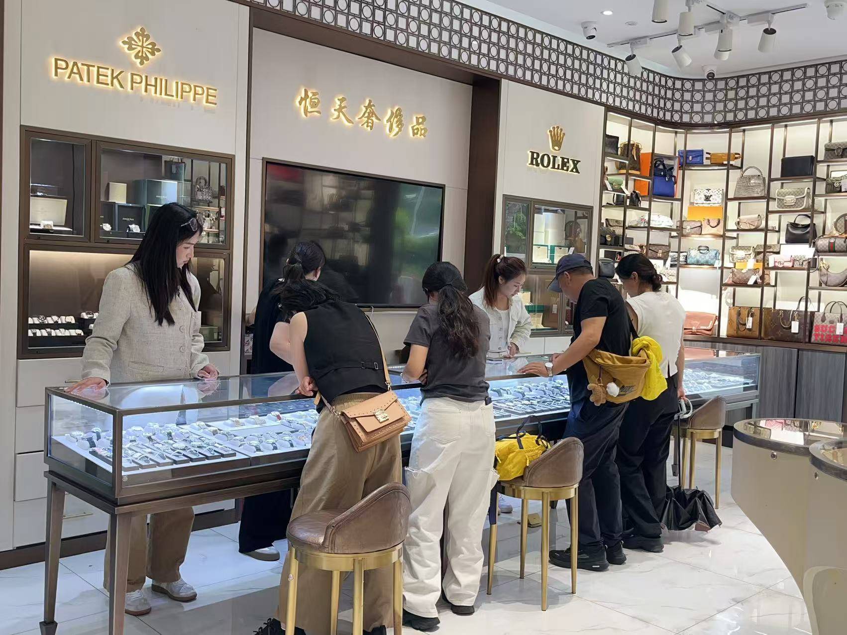 闲置奢侈品回收需要带什么，没有发票还能卖吗